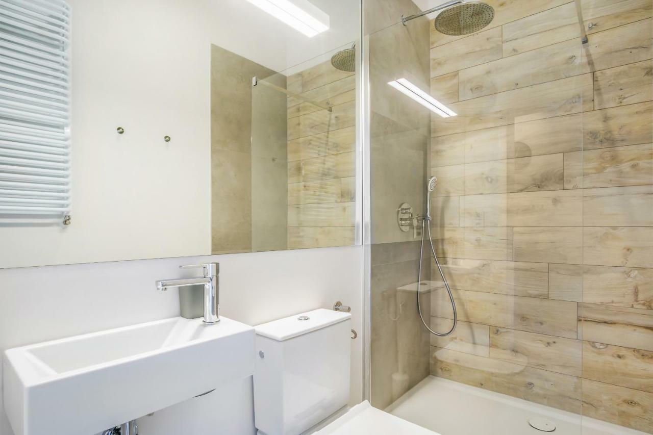 Apartments Poznan Mtp Bukowska By Noclegi Renters Ngoại thất bức ảnh